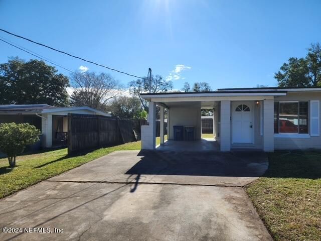 7130 Oakney Rd, Jacksonville, FL 32211