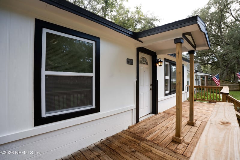 716 S 12th St, Fernandina Beach, FL 32034