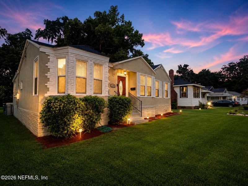 7164 W Lucky Dr W, Jacksonville, FL 32208