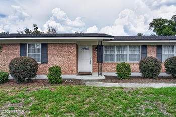 717 Estates Cove Rd, Jacksonville, FL 32221