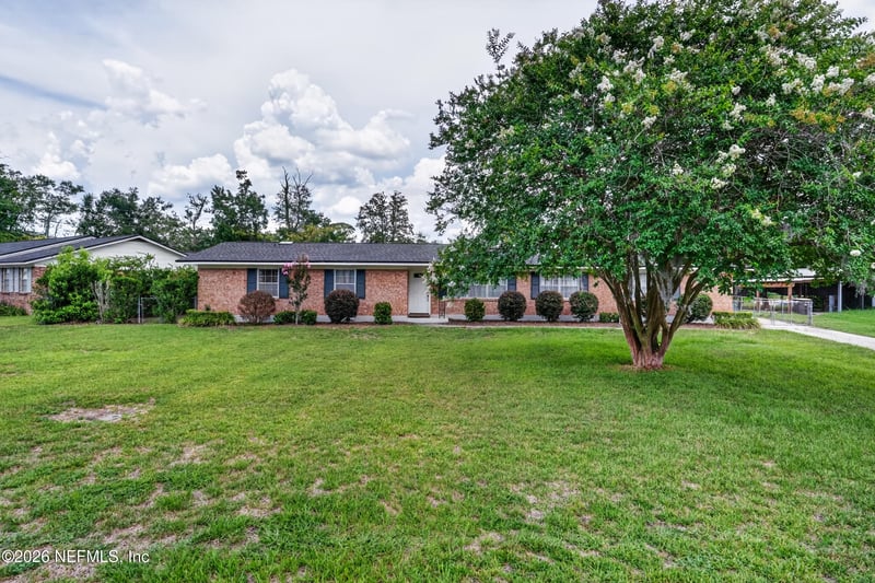 717 Estates Cove Rd, Jacksonville, FL 32221