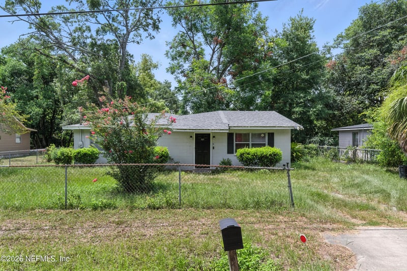 7174 Matthew St, Jacksonville, FL 32210