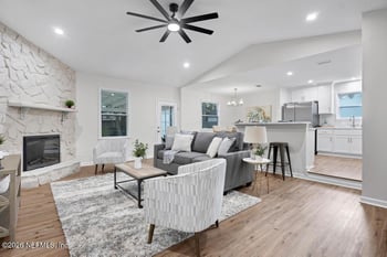 7185 Loves Dr, Jacksonville, FL 32222