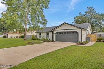 7185 Loves Dr, Jacksonville, FL 32222