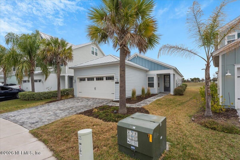 72 Clifton Bay Loop, St Johns, FL 32259