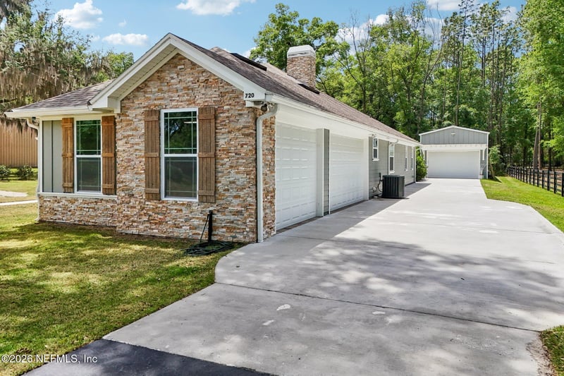 720 Arthur Moore Dr, Green Cove Springs, FL 32043