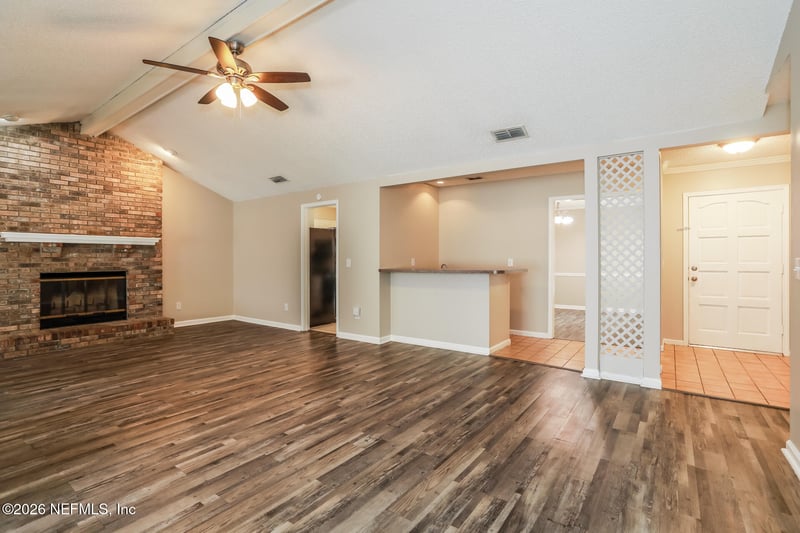 7213 Secret Woods Dr, Jacksonville, FL 32216