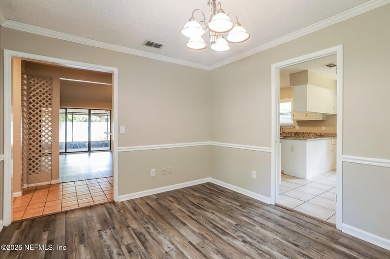 7213 Secret Woods Dr, Jacksonville, FL 32216