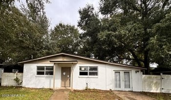 7215 Karenita Dr, Jacksonville, FL 32210