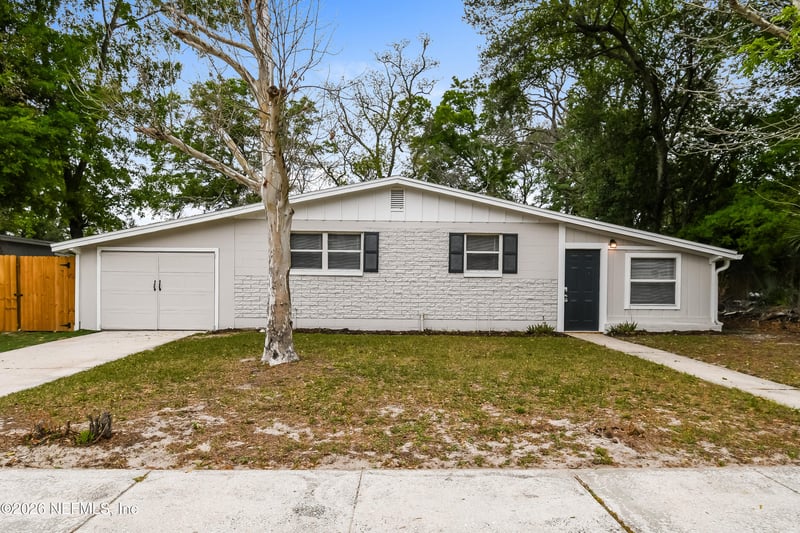 7227 Stonehurst Rd N, Jacksonville, FL 32277