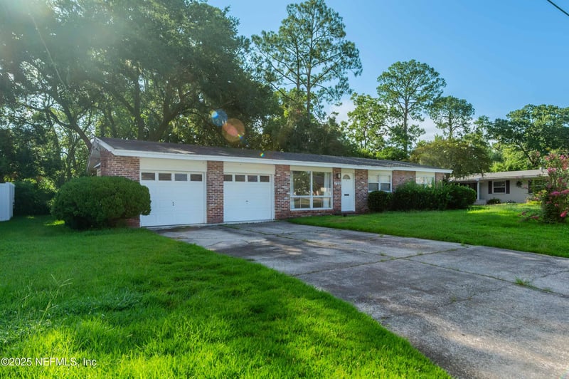 723 Montego Rd W, Jacksonville, FL 32216