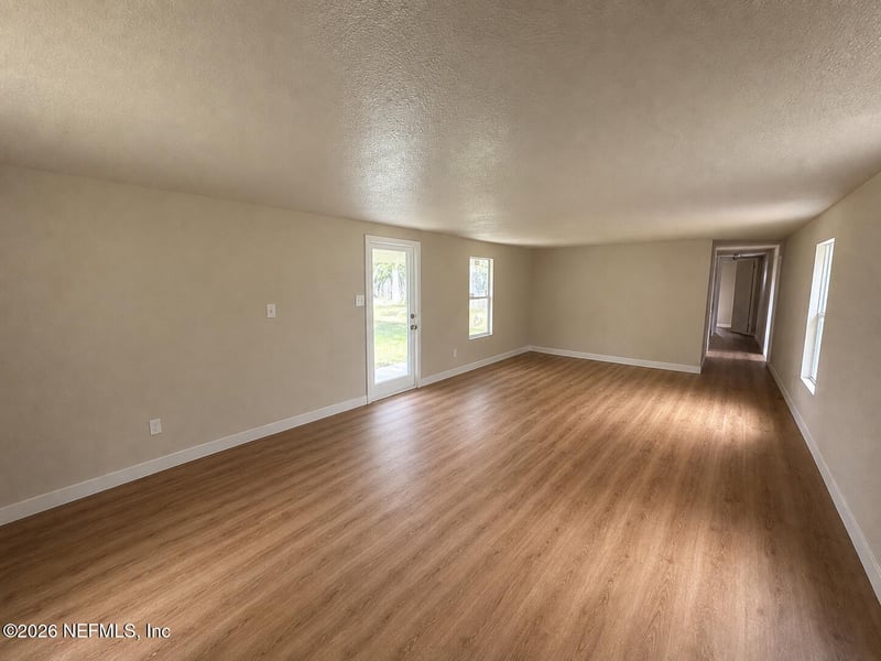 724 Renfro Rd, Jacksonville, FL 32218