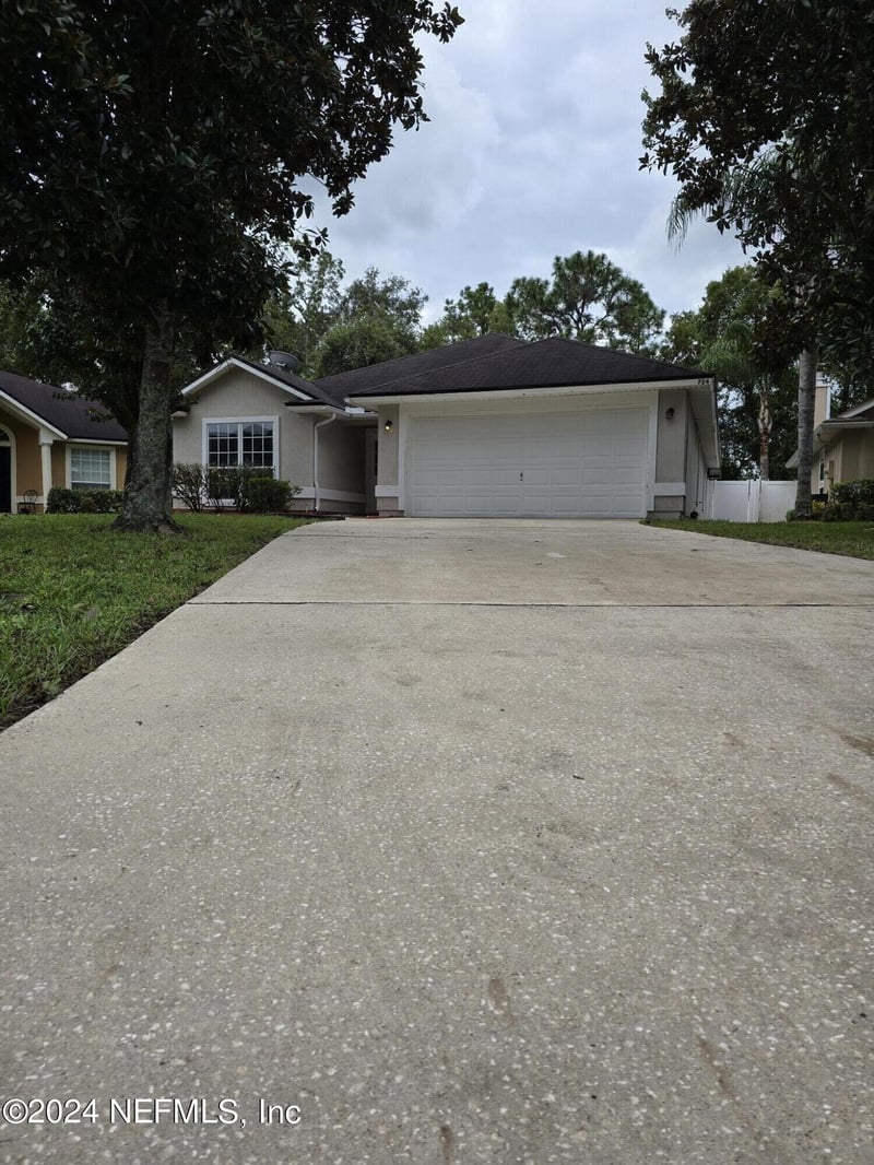 724 S Lilac Loop, Jacksonville, FL 32259