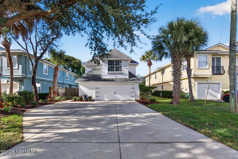 725 11th Ave S, Jacksonville Beach, FL 32250