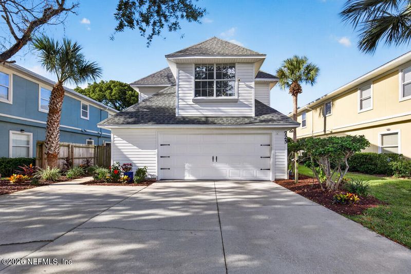 725 11th Ave S, Jacksonville Beach, FL 32250