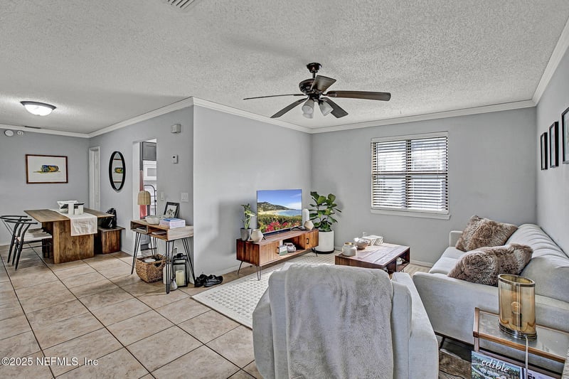 725 7th Ave S, Jacksonville Beach, FL 32250
