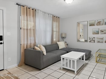 7252 Old Kings Rd S, Jacksonville, FL 32217