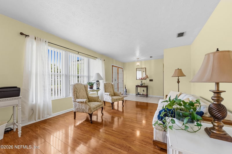 7255 Floral Ridge Dr, Jacksonville, FL 32277