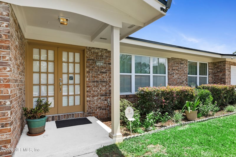 7255 Floral Ridge Dr, Jacksonville, FL 32277
