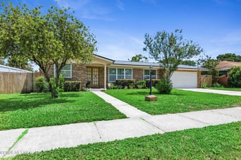 7255 Floral Ridge Dr, Jacksonville, FL 32277