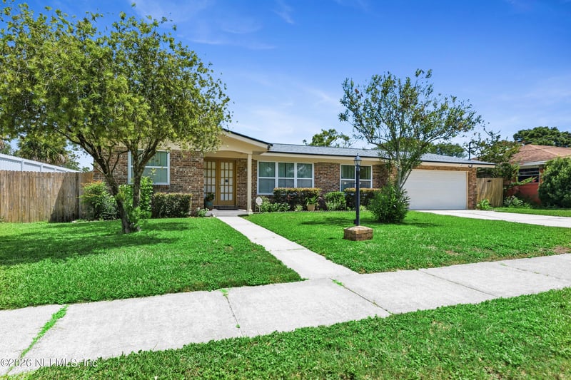 7255 Floral Ridge Dr, Jacksonville, FL 32277