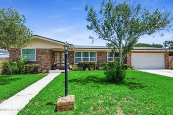7255 Floral Ridge Dr, Jacksonville, FL 32277
