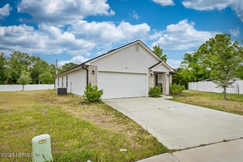 7271 Gateway Ct, Jacksonville, FL 32219