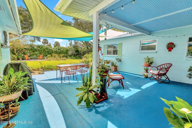 729 6th St N, Jacksonville Beach, FL 32250