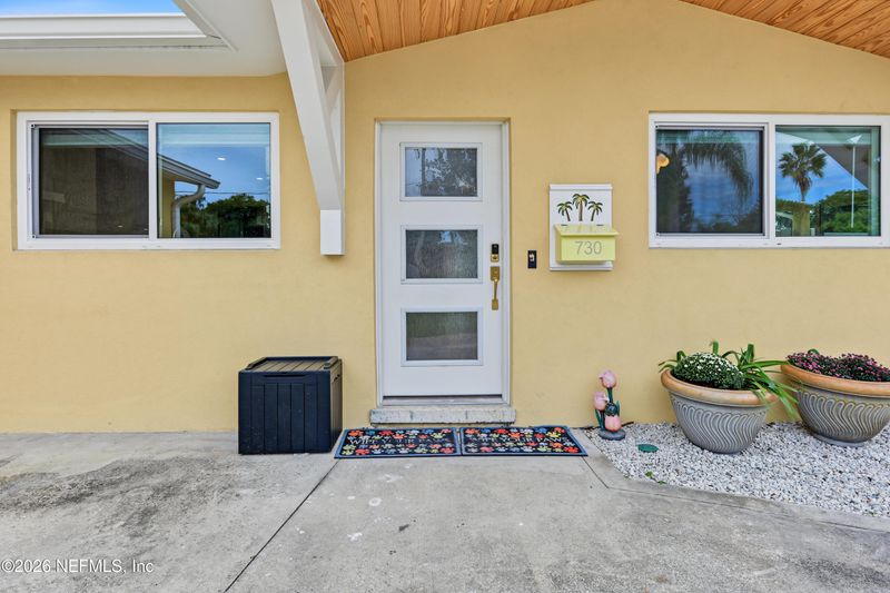 730 Redfin Dr, Atlantic Beach, FL 32233