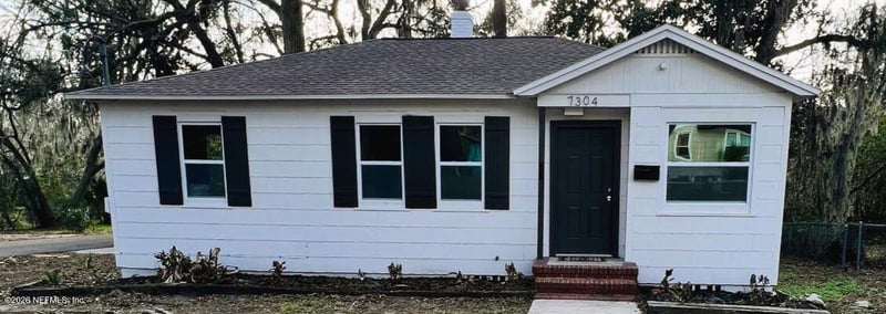 7304 N North Shore Dr, Jacksonville, FL 32208