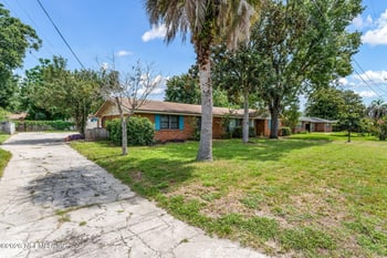 7307 Maple Tree Dr, Jacksonville, FL 32277