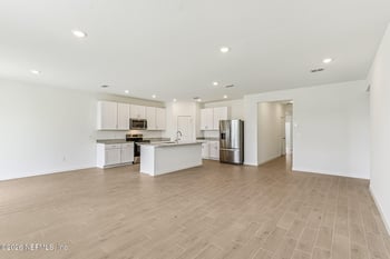 7309 Everett Forest Dr, Jacksonville, FL 32219