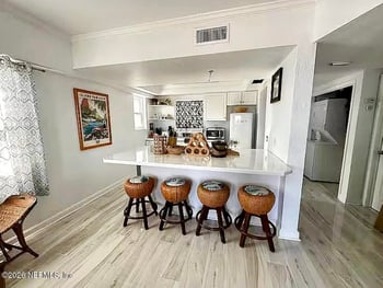 731 1st St #309, Jacksonville Beach, FL 32250