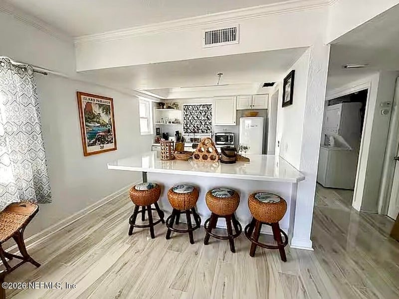 731 1st St #309, Jacksonville Beach, FL 32250