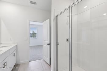 7313 Everett Forest Dr, Jacksonville, FL 32218