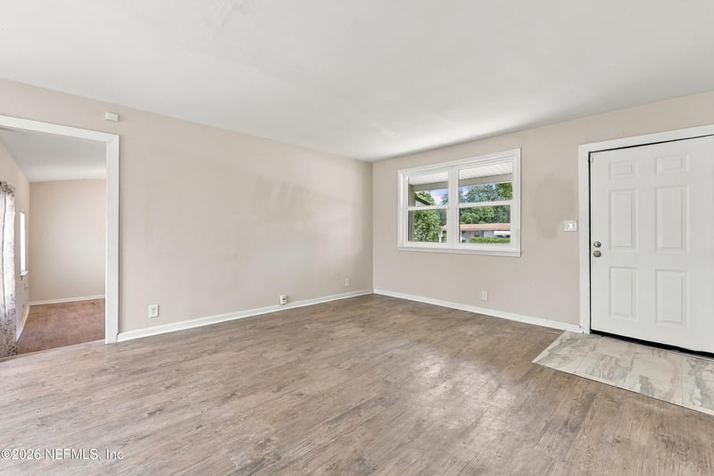 7328 Warner Dr, Jacksonville, FL 32244