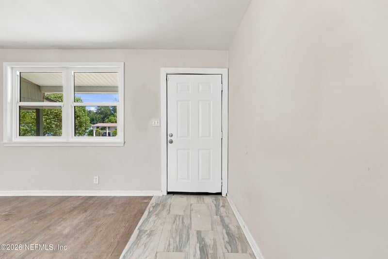 7328 Warner Dr, Jacksonville, FL 32244
