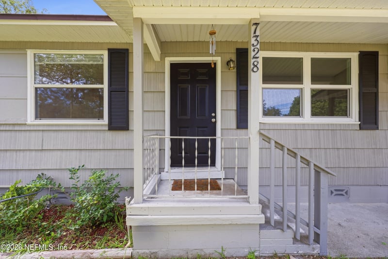 7328 Warner Dr, Jacksonville, FL 32244