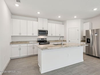 7337 Everett Forest Dr, Jacksonville, FL 32219