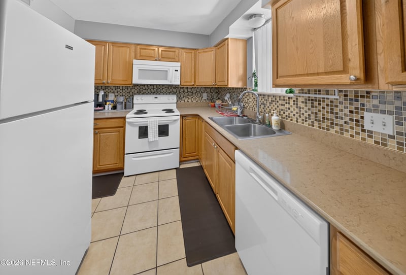 7346 El Barco Rd #4, Jacksonville, FL 32216