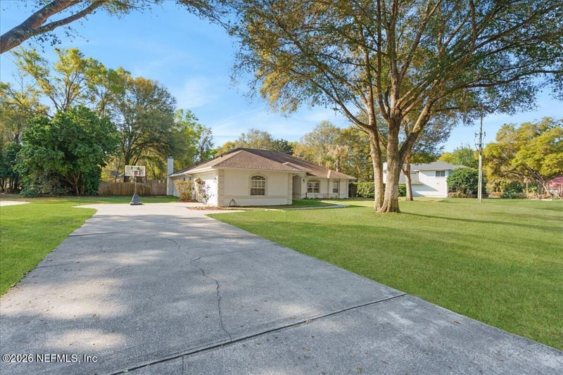 735 Charmwood Dr, St Augustine, FL 32086