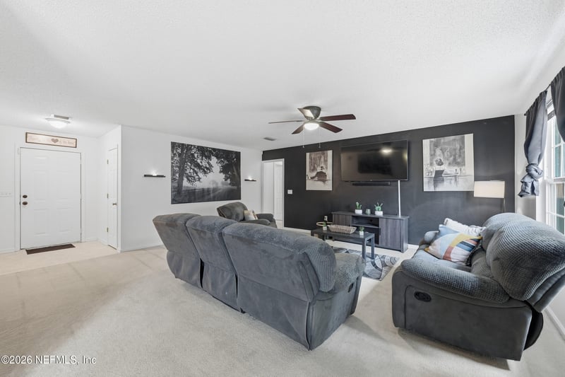 735 N Cypress Ave, Green Cove Springs, FL 32043