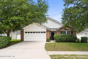 736 Bellshire Dr, Orange Park, FL 32065