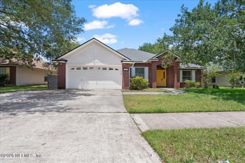 7366 Hawks Cliff Dr W, Jacksonville, FL 32222