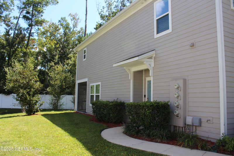 7379 Palm Hills Dr, Jacksonville, FL 32244