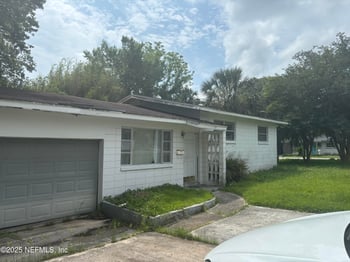 739 Brookview Dr N, Jacksonville, FL 32225