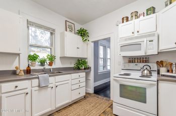 74 W 27th St, Jacksonville, FL 32206