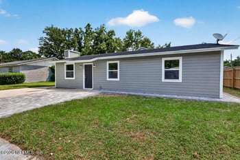 7427 John F Kennedy Dr W, Jacksonville, FL 32219