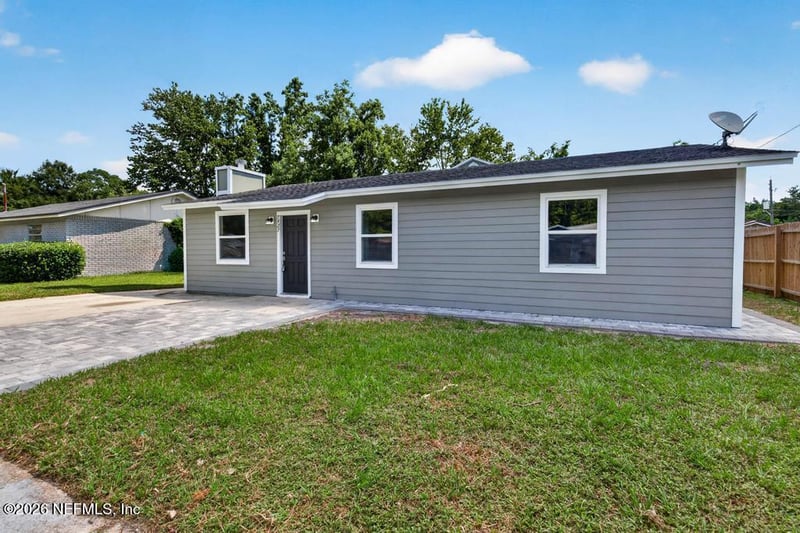 7427 John F Kennedy Dr W, Jacksonville, FL 32219