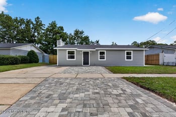 7427 John F Kennedy Dr W, Jacksonville, FL 32219